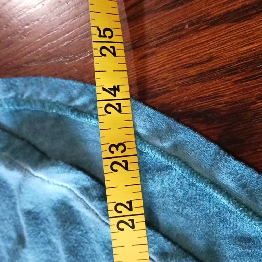American Eagle- Teal Long Sleeve V-Neck Top - Picture 10 of 10